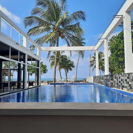 Saara Beach Hotel Marawila Exterior foto